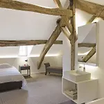 Chateau De Grandvoir Otel 3*