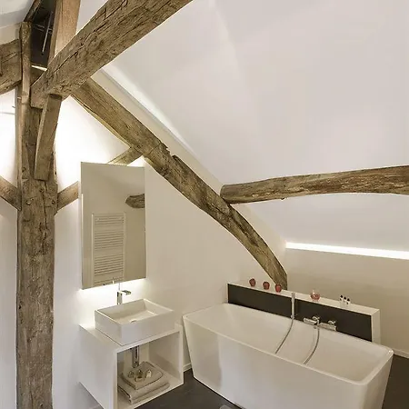 Chateau De Grandvoir Hotel