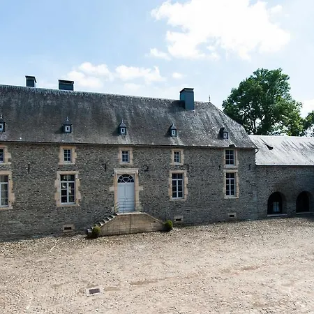 Chateau De Grandvoir Otel 3*